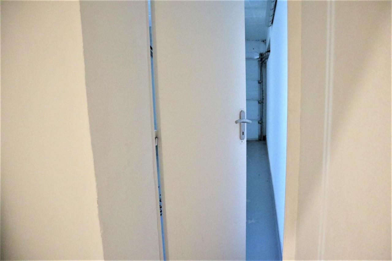 5 Mn Zenith Grande Halle Auvergne,Pied De Gergovie,Garage,Netflix Romagnat Buitenkant foto